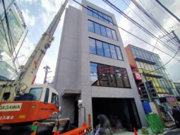 【店舗物件紹介】三軒茶屋!三角地帯の新築テナントビル2階!