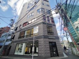 【店舗物件紹介】渋谷！１階角地！ガラス張り！
