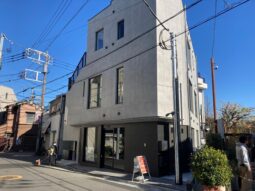 【店舗事務所紹介】三軒茶屋!茶沢通り至近!新築