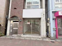 【店舗紹介】目黒通り!駅前! 希少な1階貸店舗!