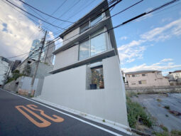 【店舗・事務所紹介】デザイナーズ物件!! サービス店舗最適!