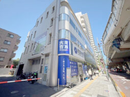 【店舗・事務所紹介】玉川通り!店舗使用可! サービス店舗に最適!