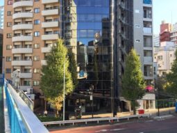 【店舗・事務所紹介】渋谷橋交差点至近! サービス店舗相談可!