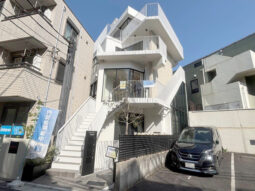 【店舗・事務所紹介】新築!神宮前貸店舗! 重飲食相談可!天高有!