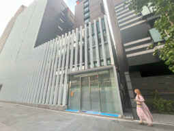 【店舗・事務所紹介】人気の六本木エリア！ １ー２Fの２フロア！
