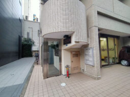 【店舗・事務所紹介】外苑前駅徒歩1分! 業種は要相談!1階!