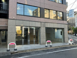【事務所紹介】人気の原宿エリア！ 1階！事務所に！