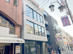 【店舗・事務所紹介】成城学園前駅徒歩2分！ 新築！1階路面店！