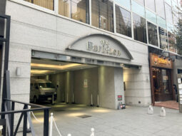 【事務所紹介】骨董通り沿い！南青山！ ガラス張りの事務所物件