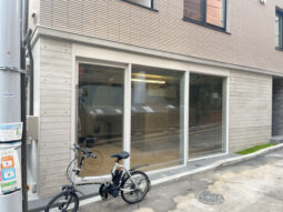 【店舗・事務所紹介】赤坂駅徒歩５分！新築！ １階路面店！飲食相談可