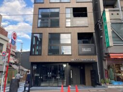 【店舗・事務所紹介】新築！茶沢通り！角地！ 三茶！人通り◎飲食可！