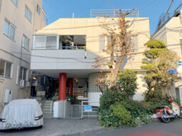 【店舗紹介】人気の神宮前エリア！ 専用ドライエリア有！