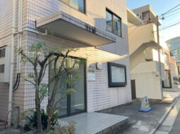 【店舗・事務所紹介】表参道駅徒歩２分！１階 デザイン事務所居抜き！