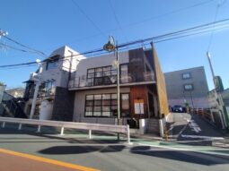 【店舗・事務所紹介】自由が丘エリア貸店舗 ドライエリアのある地下