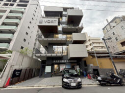 【事務所紹介】人気の赤坂エリア！ 広めのバルコニー有！