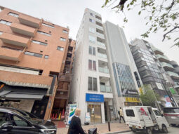 【店舗・事務所紹介】麻布十番！商店街沿い！ 深夜営業相談可！貸店舗