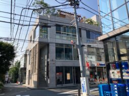 【店舗・事務所紹介】まい泉通り沿い角地！ 表参道！２階貸店舗！