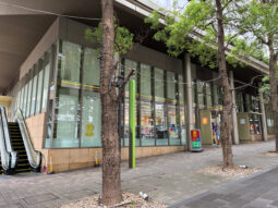 【店舗・事務所紹介】タワーマンション１階！ ガラス張六本木通り沿い
